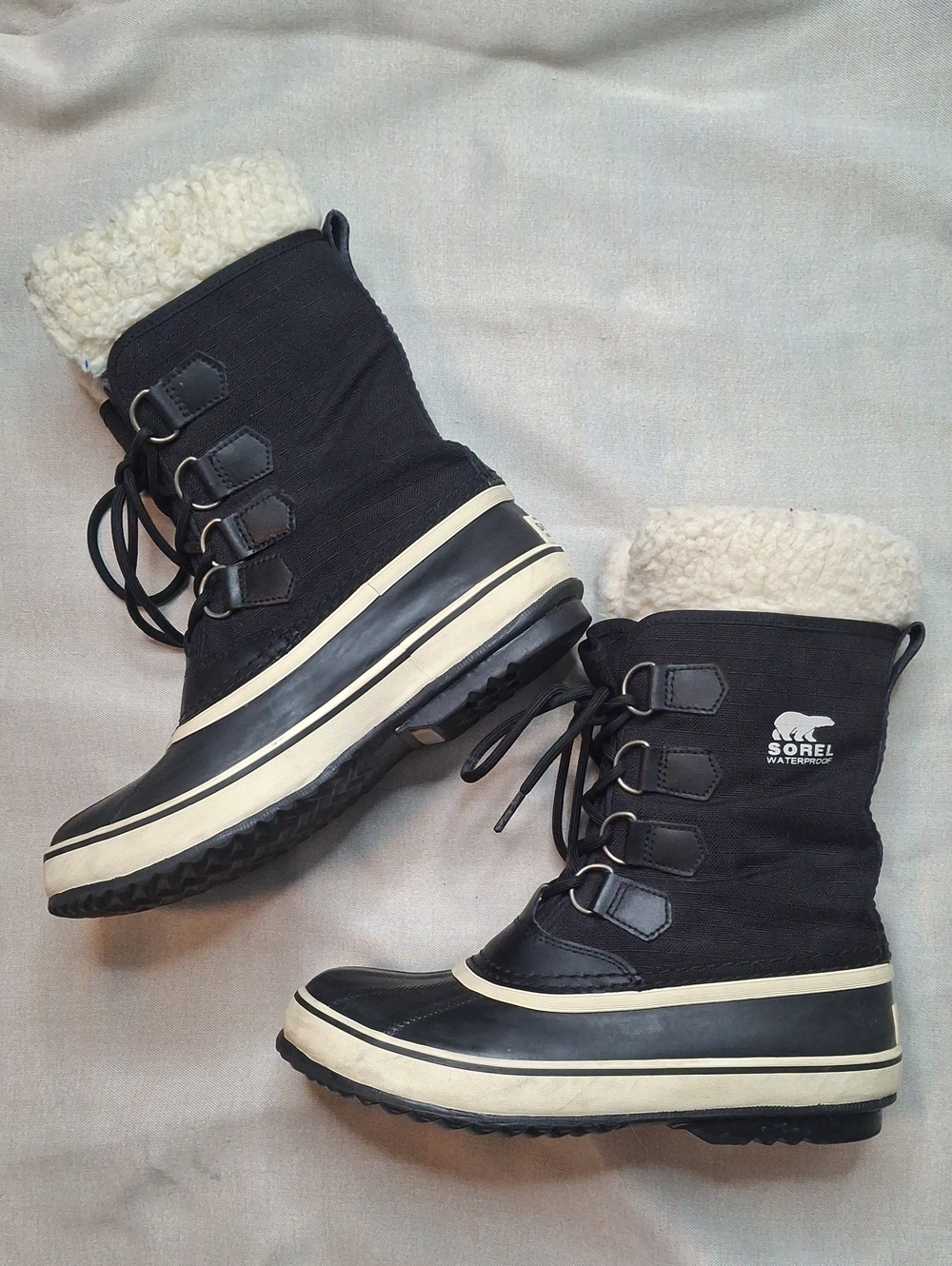 Sorel Black and Cream Lace-Up Waterproof Winter Boots